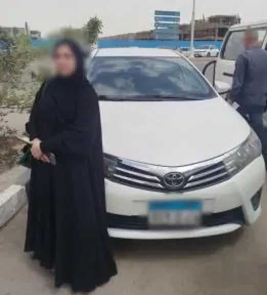 ضبط قائدة سيارة بالقاهرة لطمس اللوحات المعدنية والتلاعب بأرقامها