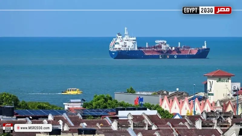 إندونيسيا تدرس فرض رسوم على السفن في مضيق ملقا وسنغافورة ترفض