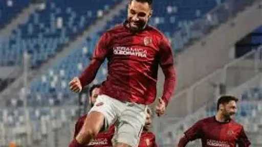 سيراميكا يفوز على سموحة بثنائية نظيفة في الدوري المصري الممتاز