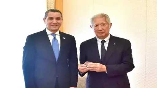 رئيس البرلمان الياباني يؤكد أهمية الشراكة الاستراتيجية مع مصر