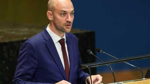 وزير الخارجية الفرنسي: استهداف جنود يونيفيل في لبنان “جريمة حرب وإهانة للمجتمع الدولي”