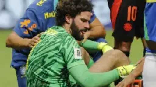 أليسون يقترب من العودة.. وودمان بديلًا محتملًا أمام كريستال بالاس