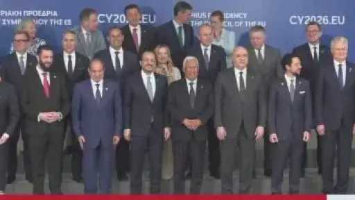 صورة تذكارية جماعية للرئيس السيسى مع المشاركين بالاجتماع العربى الأوروبى بقبرص