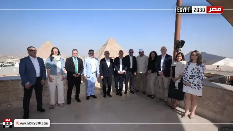 وزير السياحة والآثار