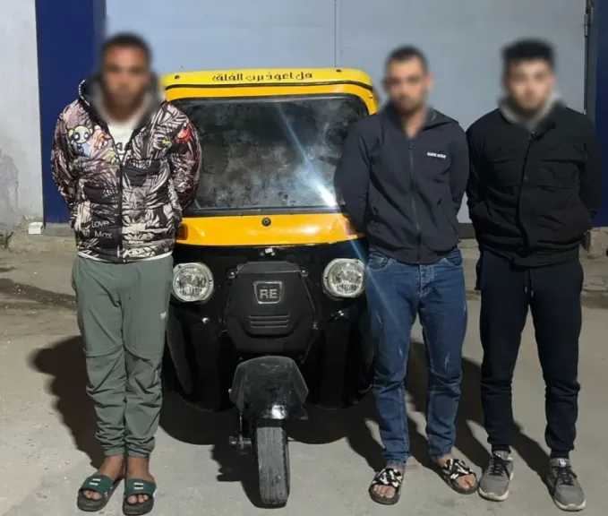كشف ملابسات سرقة “توك توك” بكفر الشيخ.. ضبط المتهمين وإعادة المركبة