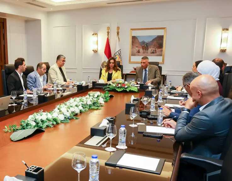 وزيرة البيئة تبحث دعم جهود الحفاظ على المحميات الطبيعية بشرم الشيخ
