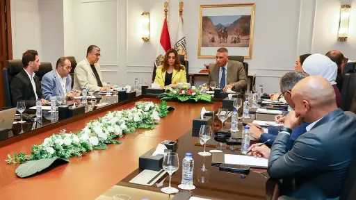 وزيرة البيئة تبحث دعم جهود الحفاظ على المحميات الطبيعية بشرم الشيخ