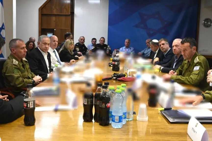 نتنياهو يعقد اجتماعين لقيادات ائتلافه الحكومي والكابينيت المصغر