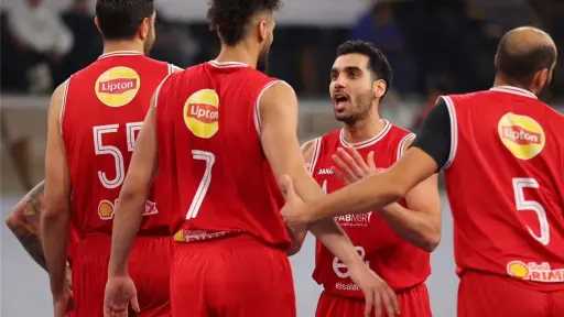 الأهلي يحقق أول انتصاراته في الدوري الإفريقي للسلة بفوز مثير على فيلا داكار