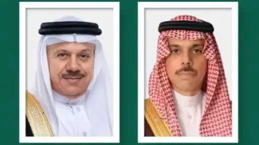 وزير الخارجية السعودي يبحث مع نظيريه البحريني والقطري التنسيق بشأن أوضاع المنطقة