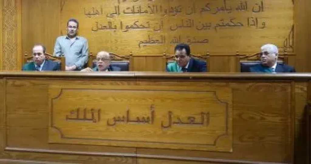 اليوم.. الحكم في استئناف متهم بقضية سرقة 1100 تابلت من التعليم