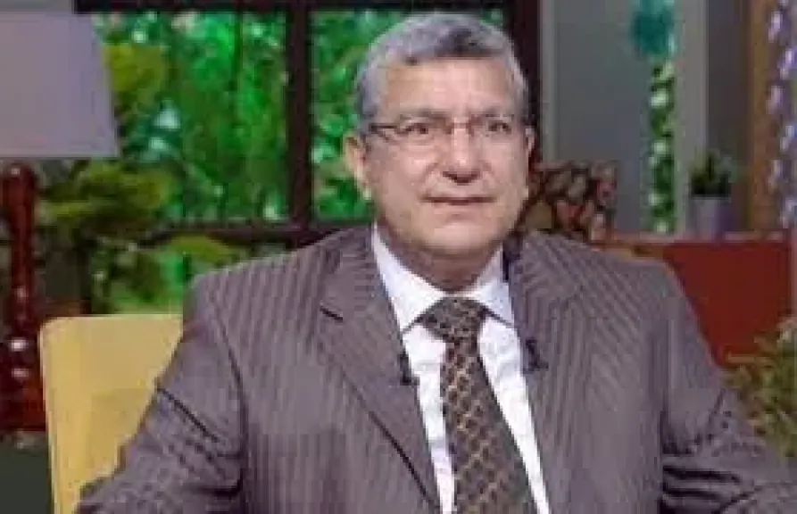 عبد اللطيف المر، أستاذ الصحة العامة