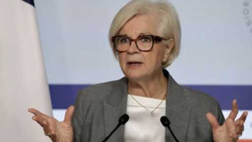 وزيرة الجيوش الفرنسية: وقف إطلاق النار في الشرق الأوسط “هش” ونلتزم بالحياد والدبلوماسية