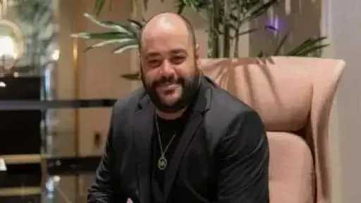 محمد ممدوح ينتظر عرض فيلم «حتة مني»