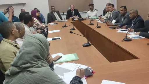 تمهيدًا للموجة 29 لإزالة التعديات.. نائب محافظ الوادي الجديد يعقدُ اجتماعًا تنسيقيًا مع الجهات المعنية