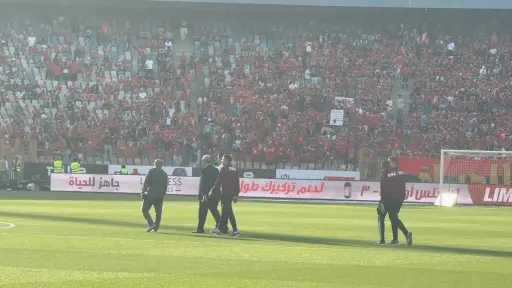 طاقم التحكيم الألماني يعاين ملعب القمة قبل صدام الأهلي والزمالك في ستاد القاهرة
