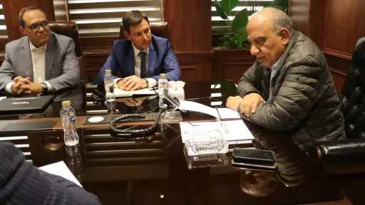 وزير الكهرباء يبحث مع شنايدر إليكتريك التوسع بمبادرة تحسين كفاءة استخدام الطاقة بالمصانع والمستشفيات