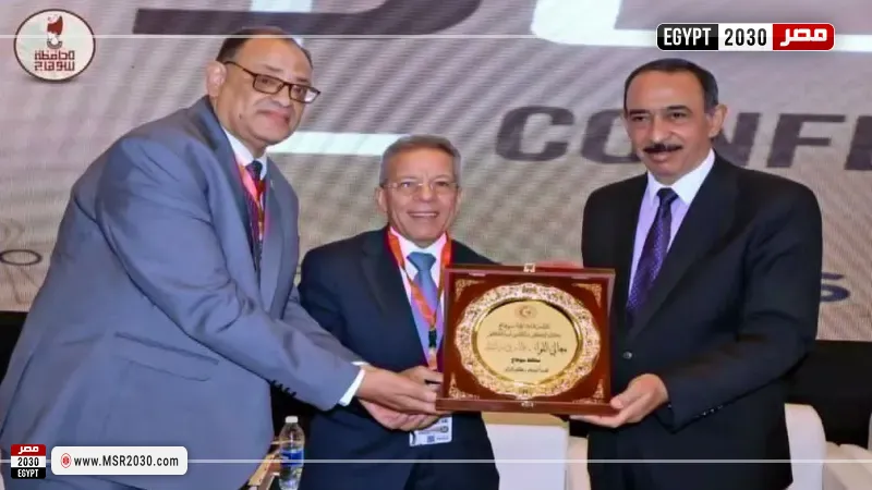 نقيب الأطباء ومحافظ سوهاج يفتتحان المؤتمر الأول لنقابة أطباء سوهاج