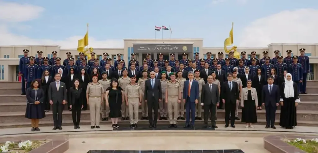 القوات المسلحة تنظم زيارة لوفد جامعة هيروشيما للأكاديمية العسكرية المصرية لتعزيز التعاون التعليمي