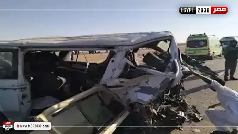 إصابة 6 عمال في تصادم سيارتين بالضبعة