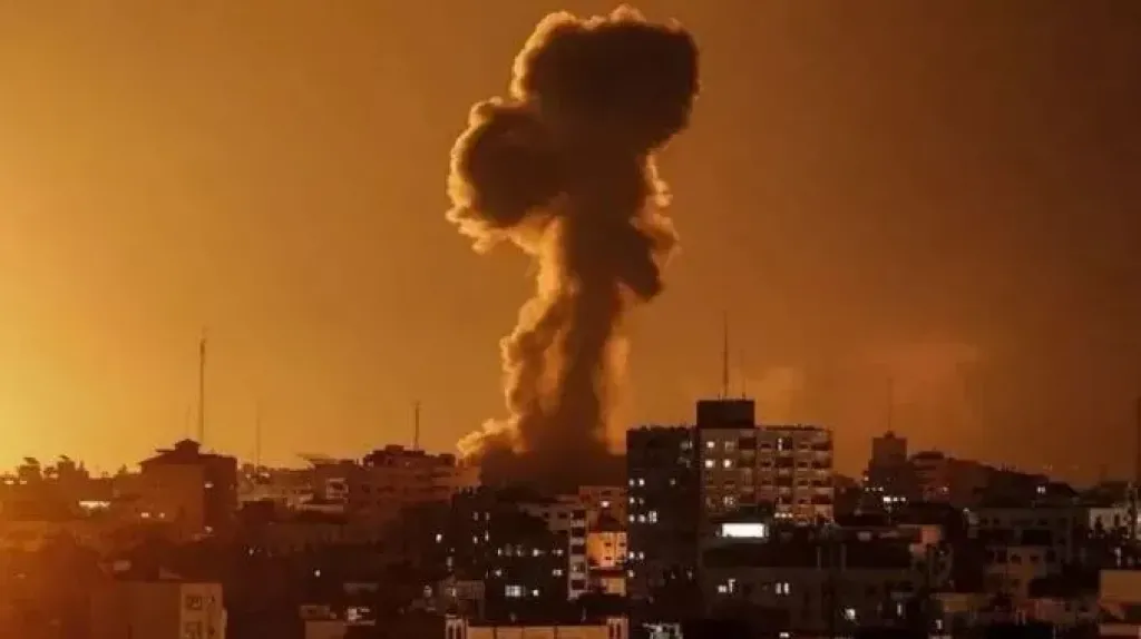 قصف