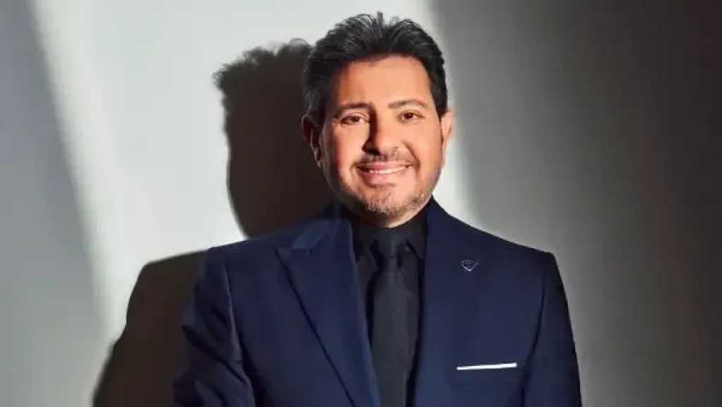 عاجل.. وفاة هاني شاكر بعد رحلة فنية حافلة.. ونهاية مشوار أمير الغناء العربي في باريس