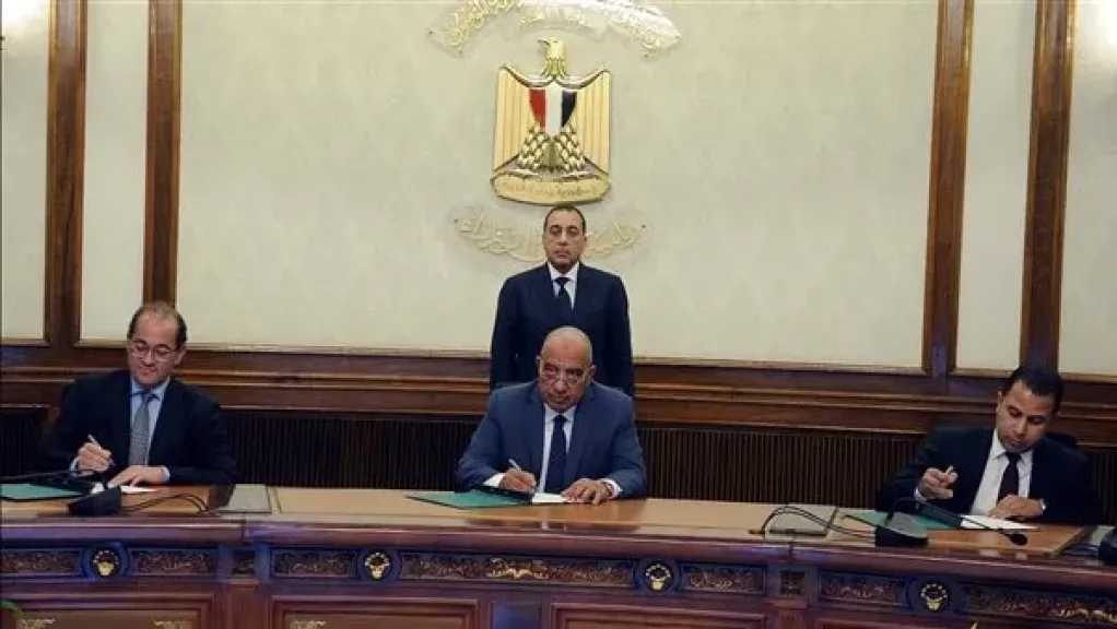رئيس الوزراء يشهد توقيع بروتوكول اتفاق بين «تحيا مصر» القابضة ووزارتي «الكهرباء» و«المالية»
