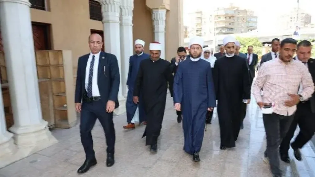 وزير الأوقاف يتفقد مسجد يوسف الصحابي ويوجه بتطوير ملحقه بالقاهرة