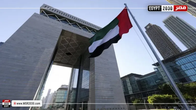 حريق بمنطقة صناعات بترولية في الإمارات