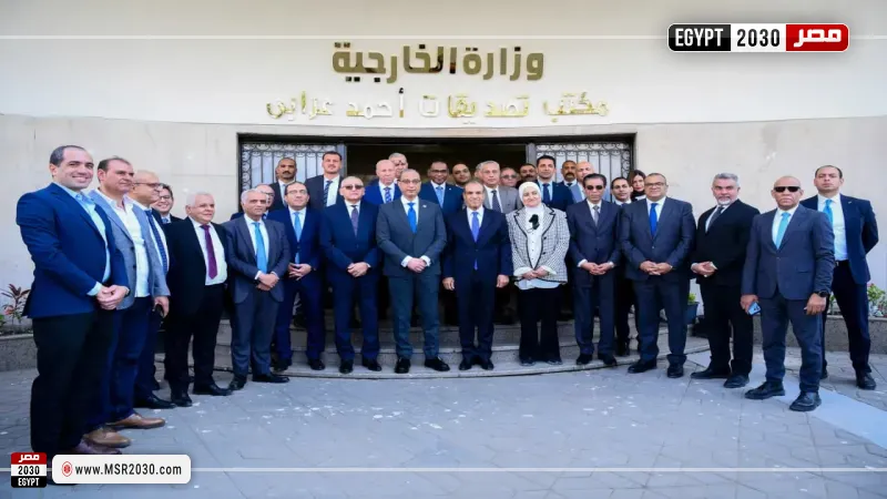 وزير الخارجية يعيد افتتاح مكتب تصديقات أحمد عرابي بالمهندسين