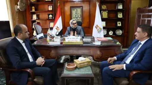 محافظ الوادي الجديد تلتقي السكرتير العام المساعد الجديد للمحافظة