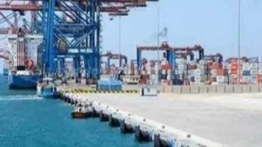 إعادة فتح ميناء العريش البحري بعد تحسن الأحوال الجوية