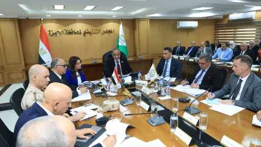 محافظ الجيزة يتابع الاستعدادات لعقد امتحانات نهاية العام الدراسي