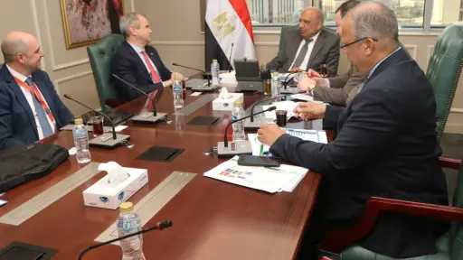 وزير الكهرباء يتابع مع الكازار الإماراتية تطورات مشروعات رياح الزعفرانة والغردقة بقدرة 1500 ميجاوات