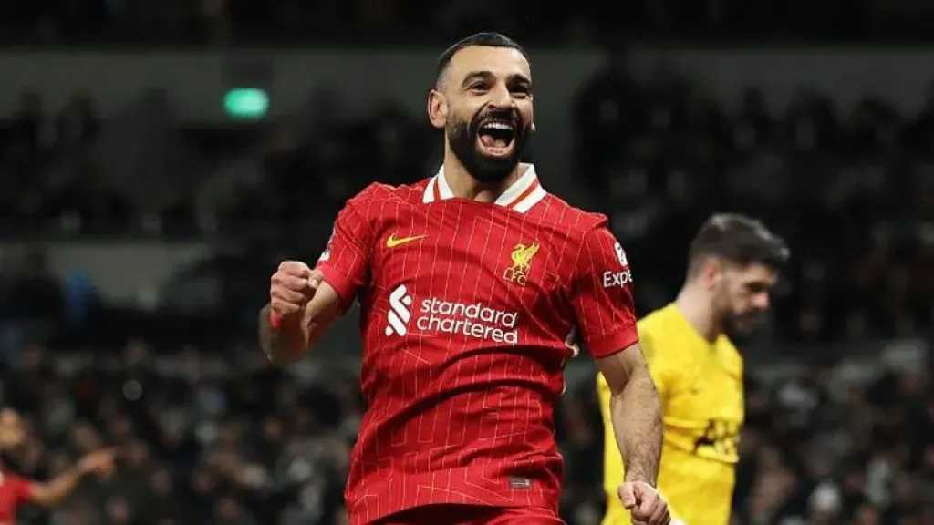 وداع أسطوري يقترب.. فاولر يضع محمد صلاح بين عظماء البريميرليج