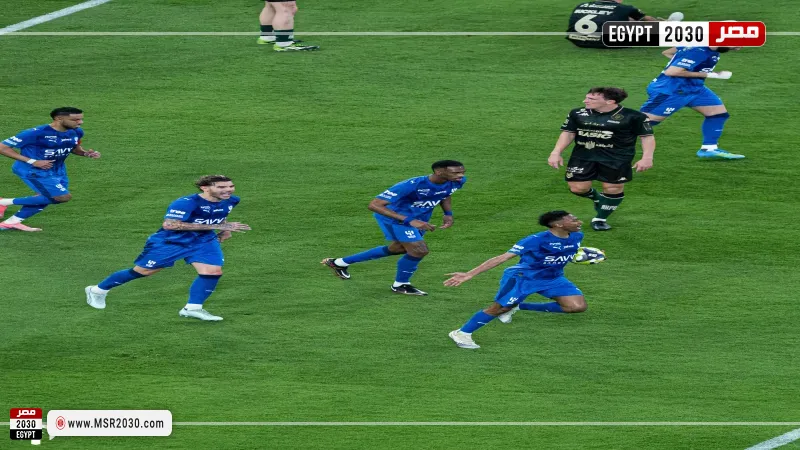 الهلال والخلود