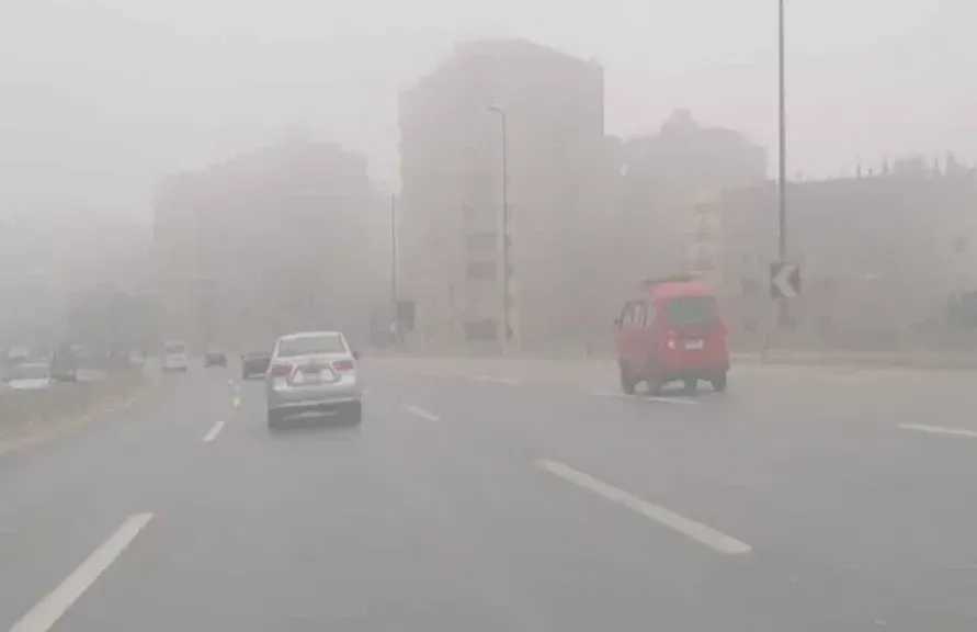 الأرصاد تحذر من شبورة كثيفة صباح السبت.. وانخفاض الرؤية بهذه المناطق