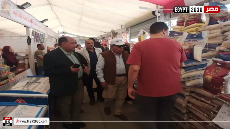 جانب من جولة المحافظ