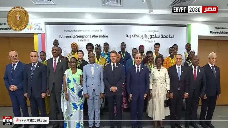 السيسي وماكرون يبحثان التعاون الثنائي وتطورات المنطقة في برج العرب