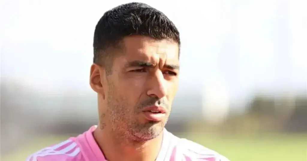 ”مستعد للعودة”.. لويس سواريز يغازل منتخب أوروجواي قبل كأس العالم