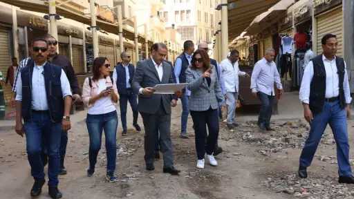 وزيرة التنمية المحلية تتفقد أعمال تطوير المرحلة الثانية من سوق العتبة بالقاهرة
