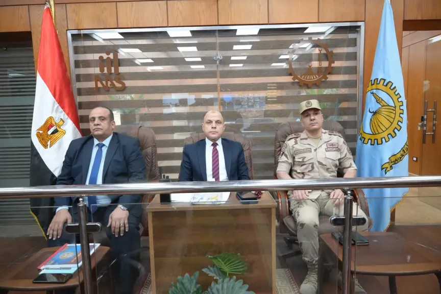 محافظ الغربية يشهد محاكاة لإدارة الأزمات بمركز سيطرة الشبكة الوطنية