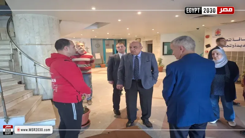 وزير الكهرباء يتفقد مبنى هيئة المحطات المائية
