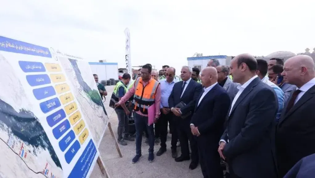 كامل الوزير يتفقد مشروعات الطرق والمحاور التنموية في الصعيد ويشدد على الالتزام بالجودة والجداول الزمنية
