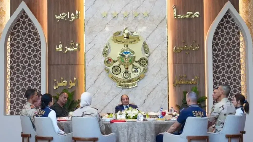 الرئيس السيسي يجري جولة تفقدية في مقر القيادة الاستراتيجية بالعاصمة الجديدة