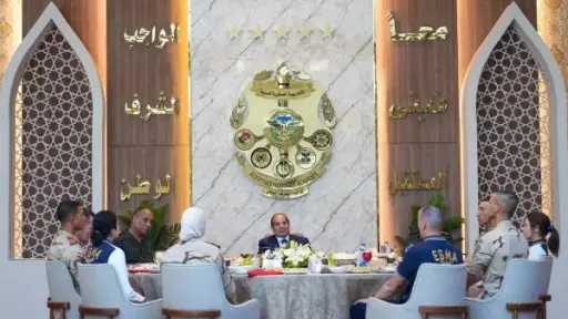 الرئيس السيسي يجري جولة تفقدية في مقر القيادة الاستراتيجية بالعاصمة الجديدة
