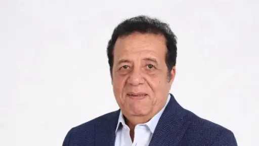 عاطف عبد اللطيف: زيارة ماكرون لمصر رسالة ثقة... عاطف عبد اللطيف: زيارة ماكرون لمصر رسالة ثقة عالمية تؤكد مكانة مصر السياسية والسياحية