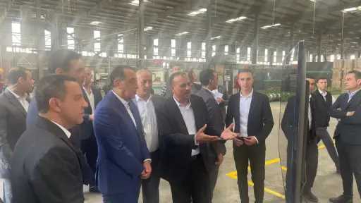 مدبولي يتفقد مصنع إنتاج كابلات الكهرباء بالسادات