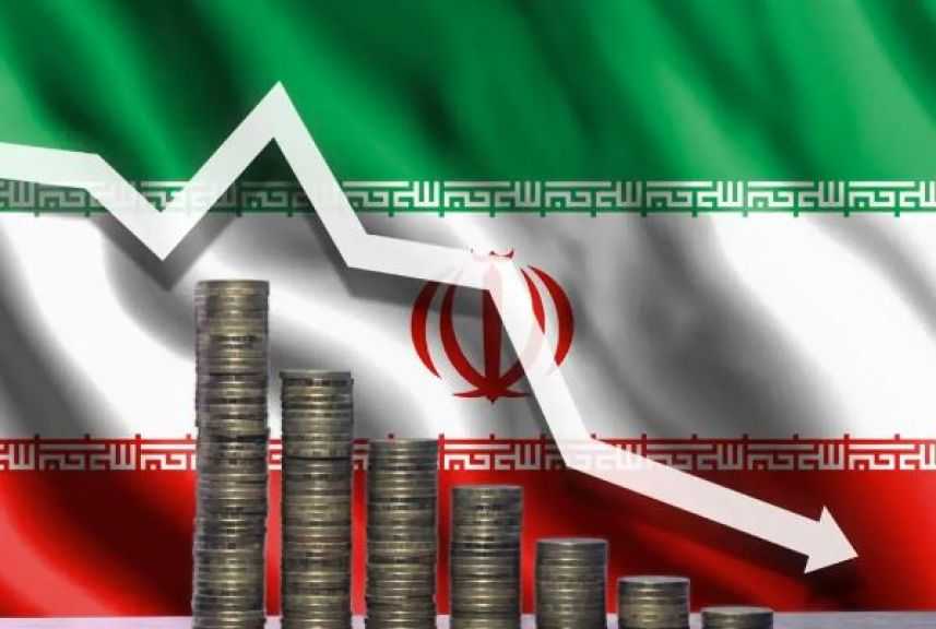 خبير اقتصادي: خسائر يومية تضغط على الاقتصاد الإيراني والتضخم يفاقم الأزمة