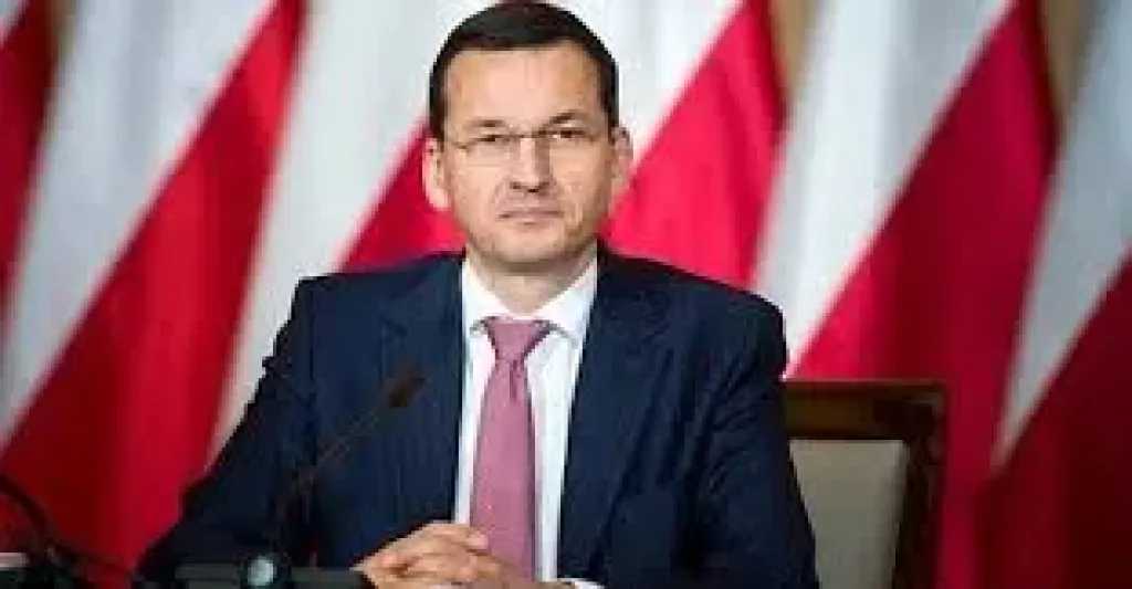 وزير العدل البولندي السابق زيوبرو المطلوب في بلده يعلن سفره من المجر إلى الولايات المتحدة